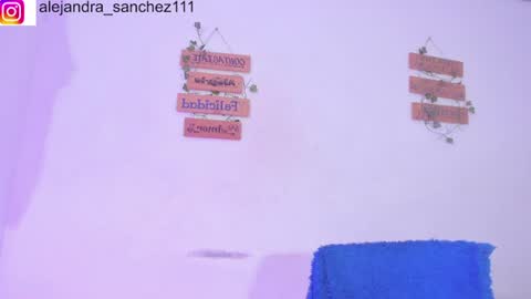 Snapshot of alisiacollinsss chatting on 07/11/26, 05:32 Alisia online show from 07/11/26, 05:32