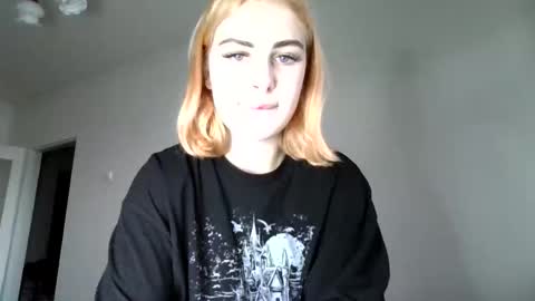 Alisa online show from 09/17/25, 01:35