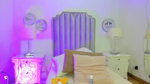 Snapshot of alison_carde05 chatting on 02/16/26, 07:21 Alison online show from 02/16/26, 07:21