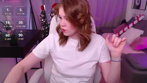 Snapshot of alison_doody chatting on 12/17/25, 07:36 Alison online show from 12/17/25, 07:36