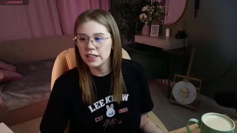 Snapshot of alison_doody chatting on 03/01/26, 07:32 Alison online show from 03/01/26, 07:32