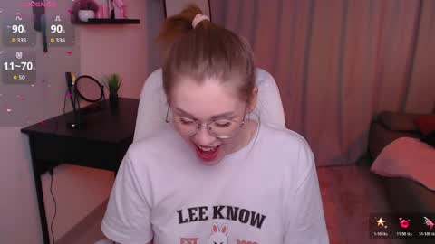 Snapshot of alison_doody chatting on 04/05/26, 07:38 Alison online show from 04/05/26, 07:38