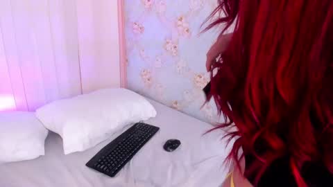 Snapshot of alison_ferrera chatting on 12/04/24, 11:35 Ali online show from 12/04/24, 11:35