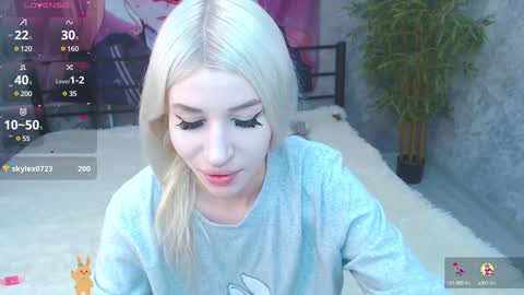 Snapshot of alison_moonlight chatting on 12/15/24, 04:51 Alison online show from 12/15/24, 04:51