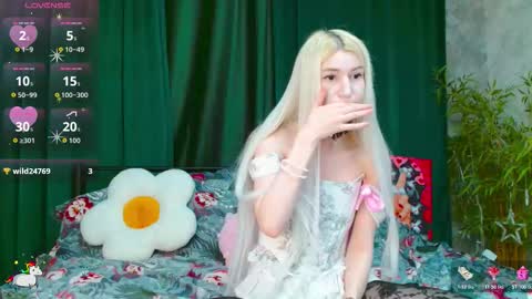 Snapshot of alison_moonlight chatting on 03/05/26, 12:56 Alison online show from 03/05/26, 12:56