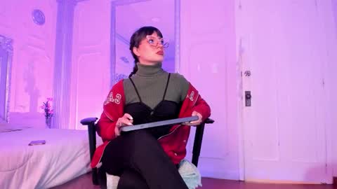 Alison Fishert online show from 11/07/25, 12:38