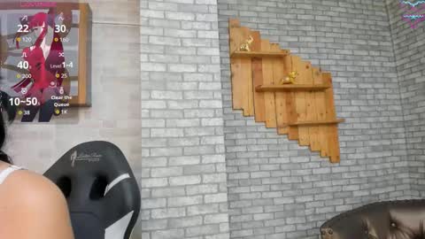 alisonn_doll online show from 11/30/25, 12:42