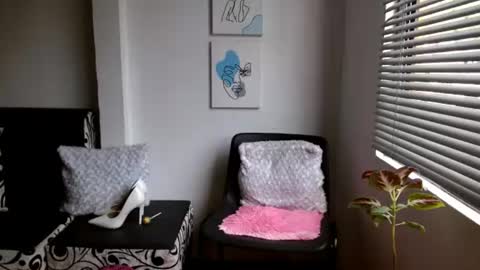 Snapshot of alisonturbay chatting on 06/19/26, 03:38 Alisonturbay online show from 06/19/26, 03:38