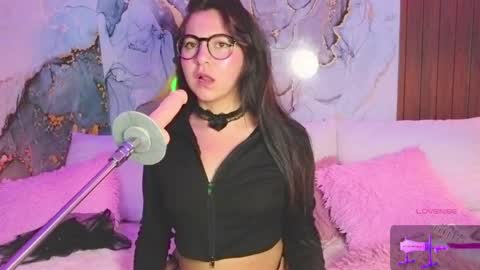 Snapshot of alissa_cute1 chatting on 04/16/26, 08:42 Mia online show from 04/16/26, 08:42