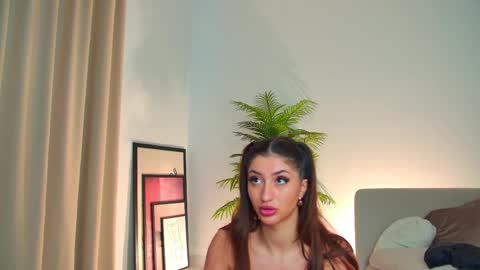 Snapshot of alissa_foxx chatting on 05/05/26, 08:11 alissa_foxx online show from 05/05/26, 08:11