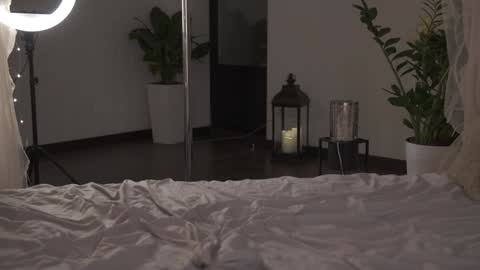 Alissa online show from 01/23/25, 02:33