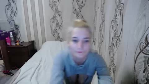 Snapshot of alissaclentx chatting on 12/04/25, 10:40 alissaclentx online show from 12/04/25, 10:40