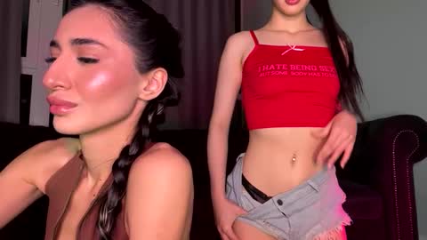 Snapshot of alissadreams chatting on 12/05/25, 02:36 Alissa online show from 12/05/25, 02:36