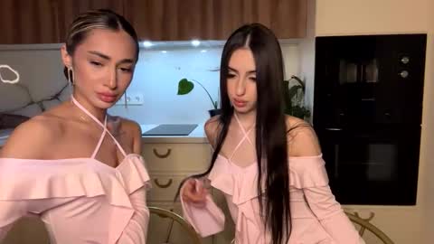 Snapshot of alissadreams chatting on 03/17/26, 07:06 Alissa online show from 03/17/26, 07:06