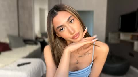 Alissa online show from 05/11/26, 01:17