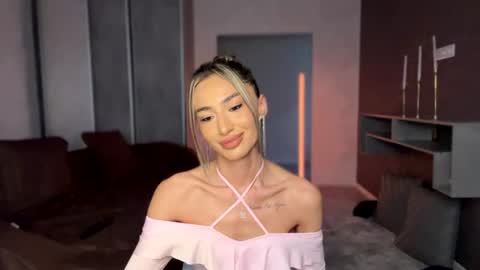 Alissa online show from 06/24/26, 03:44