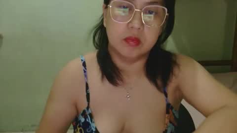 alissalove18 online show from 04/28/26, 02:27