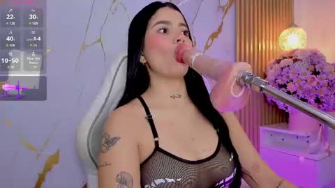 Snapshot of alissaowens_ chatting on 07/28/26, 11:17 Alissa owens online show from 07/28/26, 11:17
