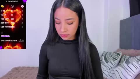 Mara  Isabel online show from 07/24/26, 10:08