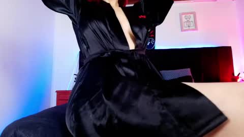 Snapshot of alisse_moore chatting on 04/18/26, 12:20 Alisse online show from 04/18/26, 12:20