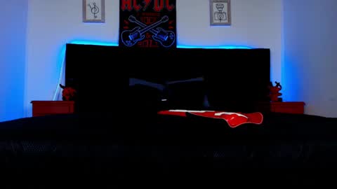 Snapshot of alisse_moore chatting on 04/22/26, 12:18 Alisse online show from 04/22/26, 12:18