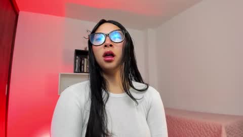 iraide online show from 10/03/25, 07:33