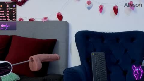 alisson0002 online show from 09/12/25, 09:15