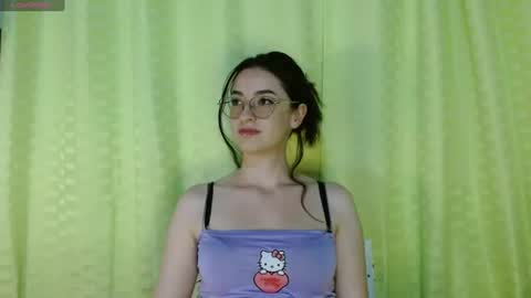 Snapshot of alisson_071989 chatting on 06/24/26, 11:37 Ali online show from 06/24/26, 11:37