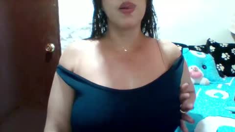 Snapshot of alisson_brand chatting on 01/10/26, 05:15 alisson brand online show from 01/10/26, 05:15