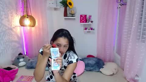 Snapshot of alisson_wiley chatting on 12/15/25, 06:39 alisson online show from 12/15/25, 06:39