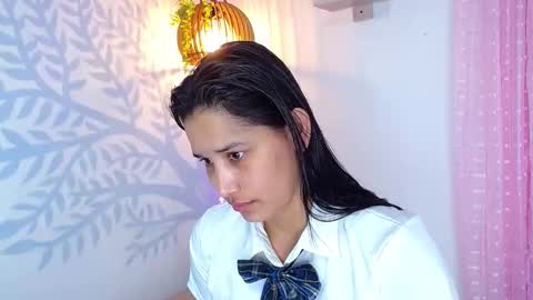 Snapshot of alisson_wiley chatting on 04/05/26, 06:43 alisson online show from 04/05/26, 06:43