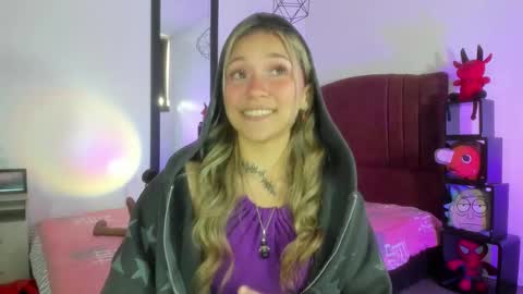 Alisson IG alisson zafiro27 online show from 12/18/24, 12:18