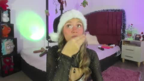 Alisson IG alisson zafiro27 online show from 12/24/24, 12:11