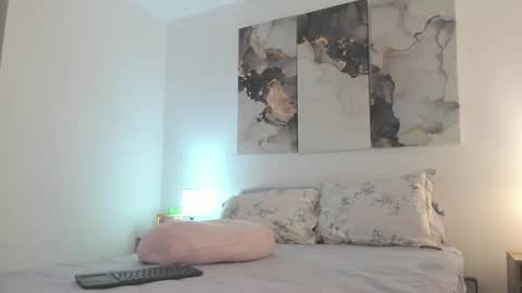 Snapshot of alissonroyce chatting on 03/02/25, 02:30 Goddess online show from 03/02/25, 02:30