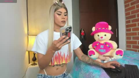 Snapshot of alissoondream_ chatting on 02/23/26, 06:49 alisson online show from 02/23/26, 06:49