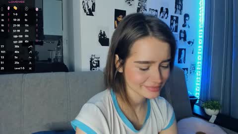 Snapshot of alivialovely chatting on 11/09/25, 09:18 Alivia online show from 11/09/25, 09:18