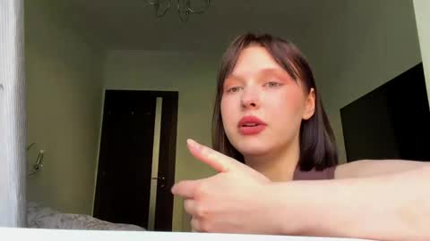 Elvi online show from 04/29/26, 09:35