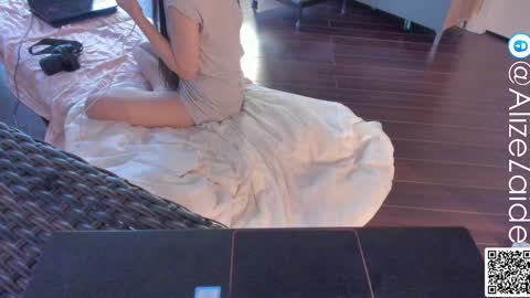 Alize Zaide online show from 12/06/24, 05:44