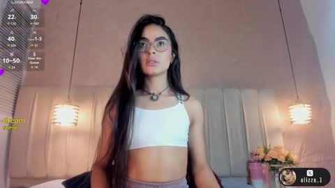 alizza_ online show from 11/09/25, 11:41