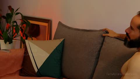 Alice  John online show from 02/12/25, 07:24