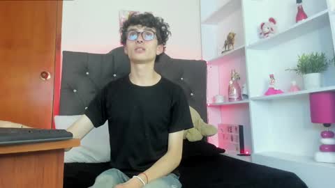    online show from 02/10/25, 06:24