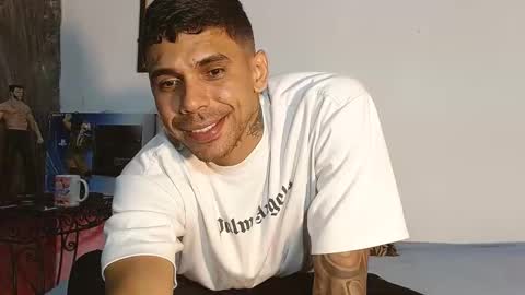 Snapshot of allanbarreto chatting on 02/04/26, 06:52 Allan online show from 02/04/26, 06:52