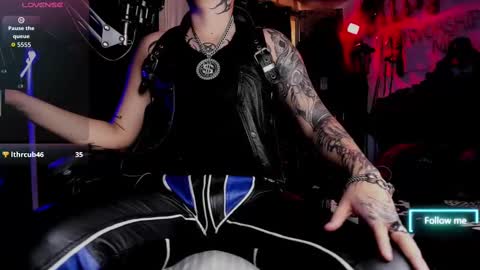 Snapshot of allanhurtss chatting on 09/29/25, 02:55 online show from 09/29/25, 02:55