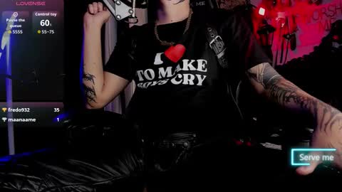 Snapshot of allanhurtss chatting on 11/26/25, 06:20 online show from 11/26/25, 06:20