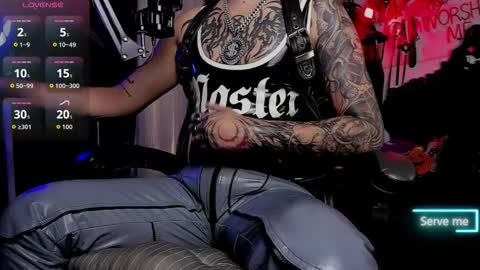 Snapshot of allanhurtss chatting on 11/28/25, 07:05 online show from 11/28/25, 07:05