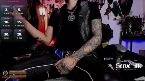 Snapshot of allanhurtss chatting on 02/09/26, 01:31 online show from 02/09/26, 01:31