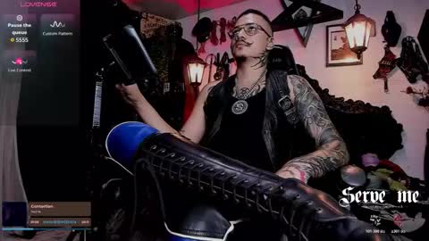 Snapshot of allanhurtss chatting on 03/12/26, 06:03 online show from 03/12/26, 06:03