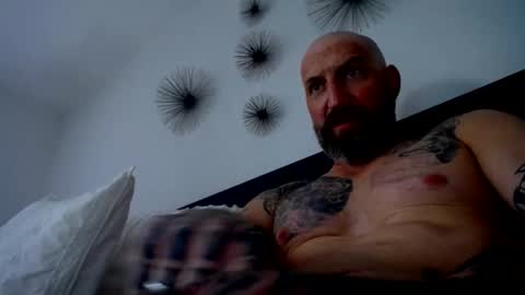 allaroundamazing13 online show from 12/22/25, 11:57