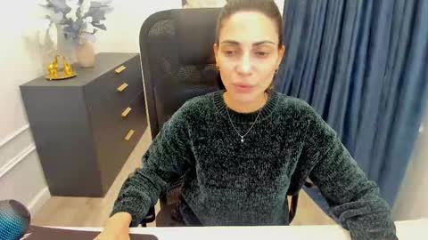 allayerty online show from 11/12/25, 11:54