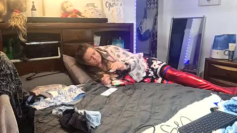 Snapshot of allbuttplaywelcome69 chatting on 12/08/24, 07:58 Stormy Day online show from 12/08/24, 07:58